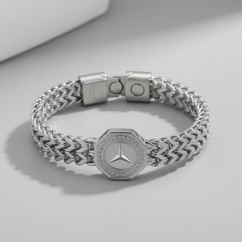 The Legacy Mercedes Bracelet (silver)