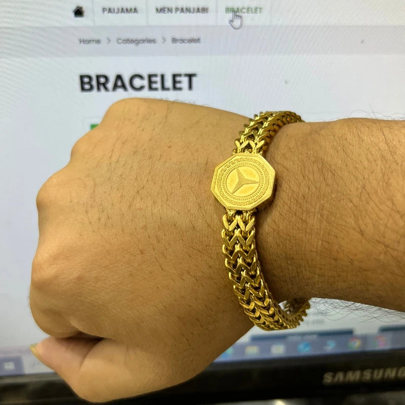 The Legacy Mercedes Bracelet (silver)